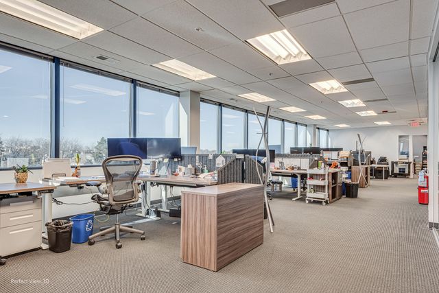 650 E Algonquin Road, Schaumburg, IL 60173