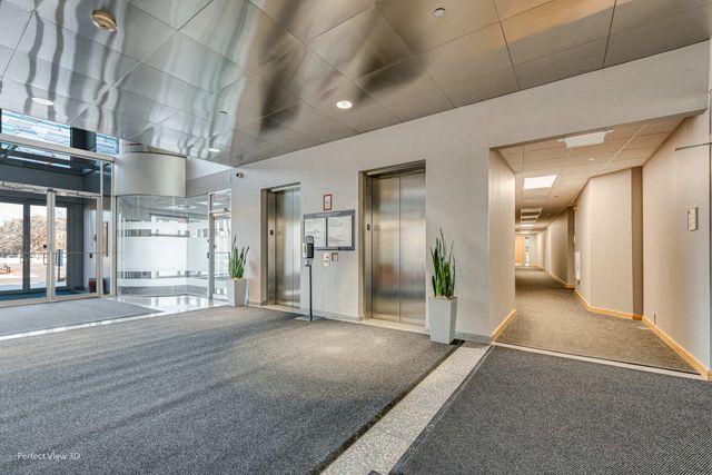 650 E Algonquin Road, Schaumburg, IL 60173