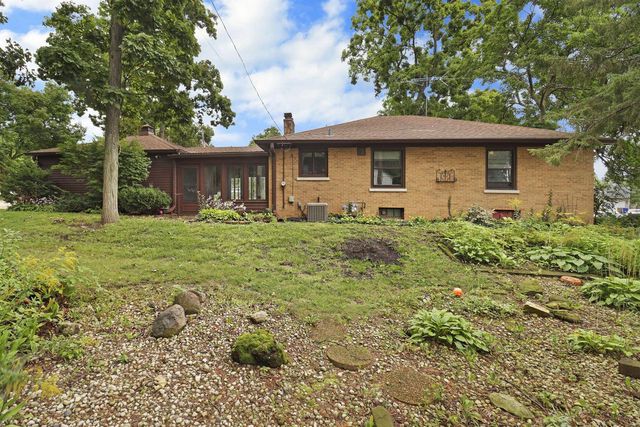 6536 Pershing BOULEVARD, Kenosha, WI 53142