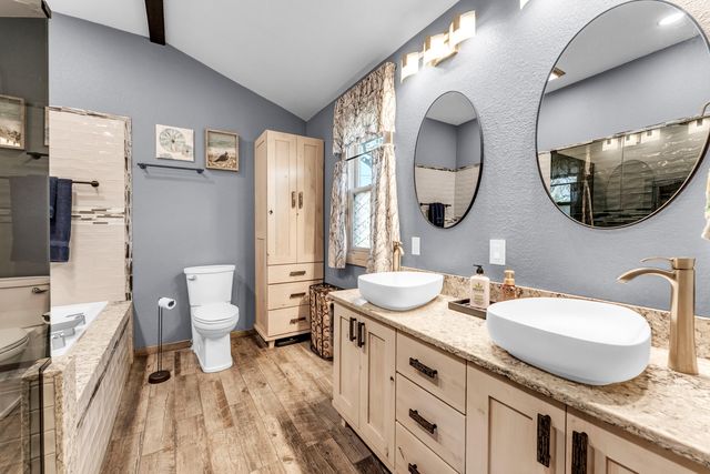 498 Santa Fe Drive, Forsyth, MO 65653