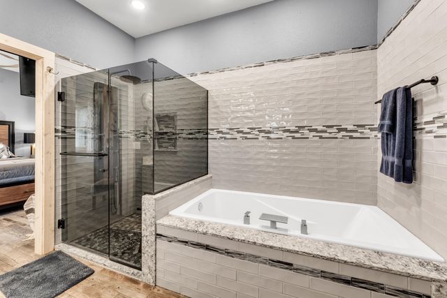 498 Santa Fe Drive, Forsyth, MO 65653