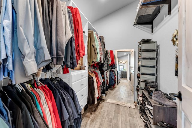 498 Santa Fe Drive, Forsyth, MO 65653