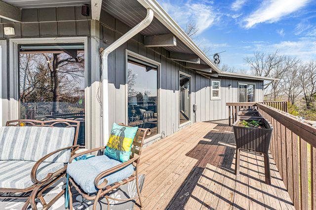 498 Santa Fe Drive, Forsyth, MO 65653