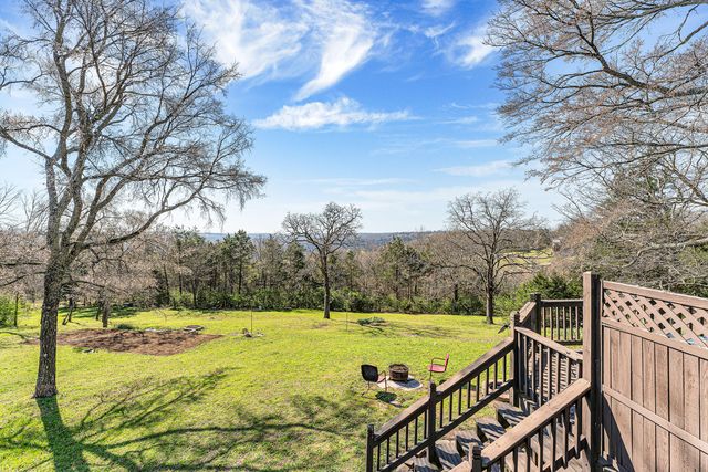 498 Santa Fe Drive, Forsyth, MO 65653