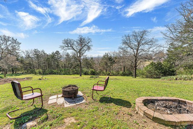 498 Santa Fe Drive, Forsyth, MO 65653