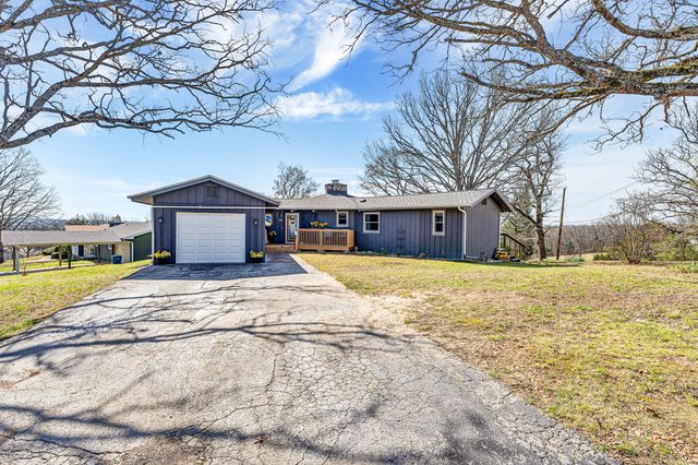 498 Santa Fe Drive, Forsyth, MO 65653