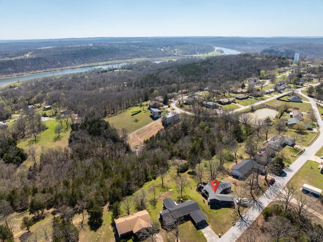 498 Santa Fe Drive, Forsyth, MO 65653