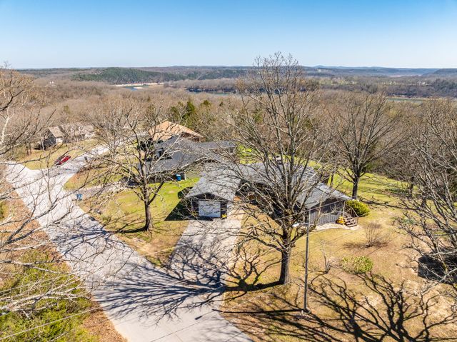 498 Santa Fe Drive, Forsyth, MO 65653