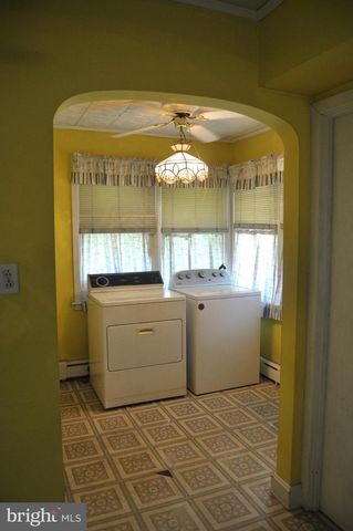 926 STATE ST, Millersburg, PA 17061