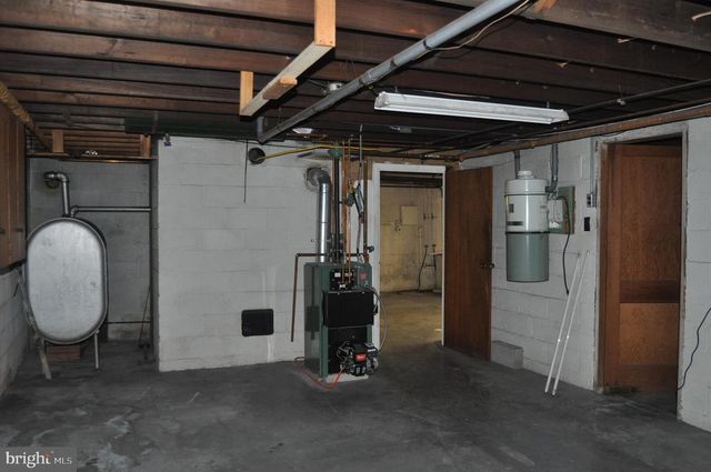 926 STATE ST, Millersburg, PA 17061