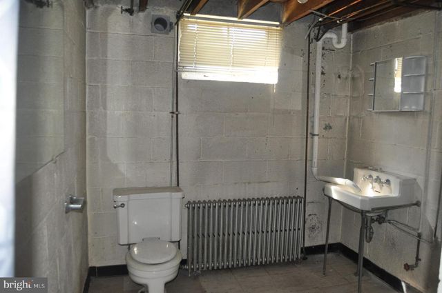 926 STATE ST, Millersburg, PA 17061