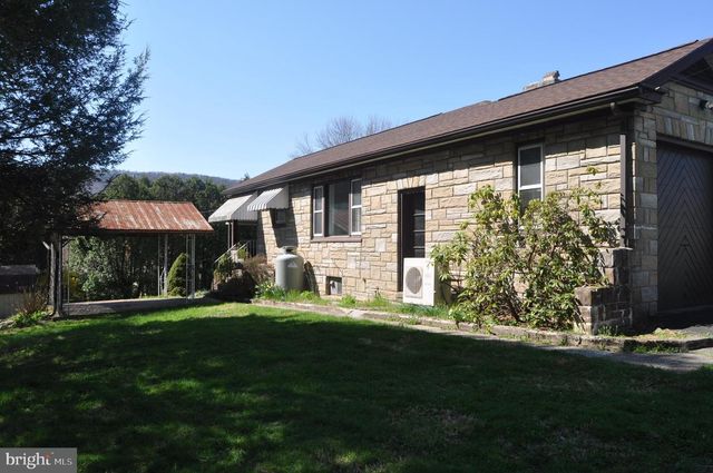 926 STATE ST, Millersburg, PA 17061