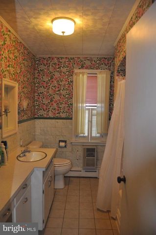 926 STATE ST, Millersburg, PA 17061