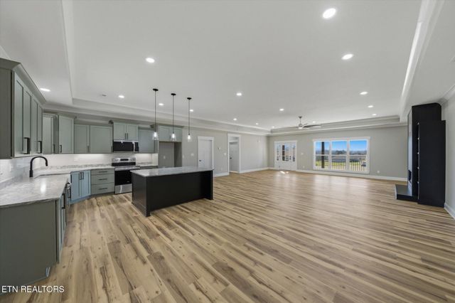 235 Charlie Lane, Maryville, TN 37804