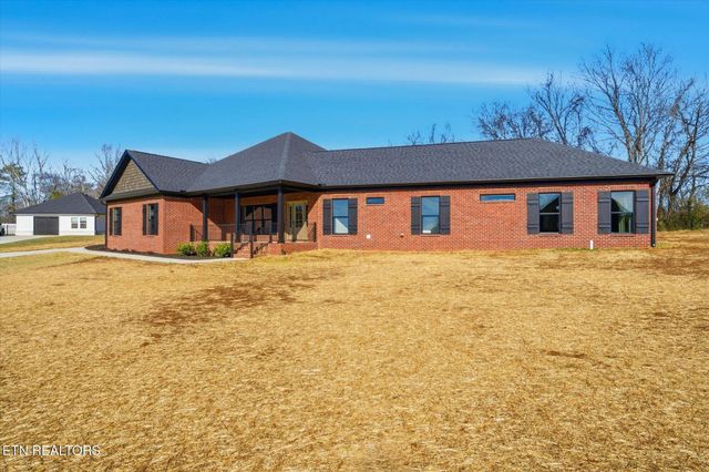 235 Charlie Lane, Maryville, TN 37804