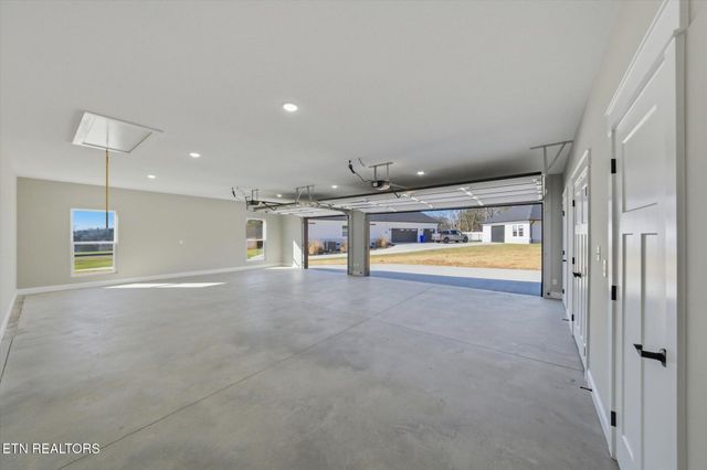 235 Charlie Lane, Maryville, TN 37804