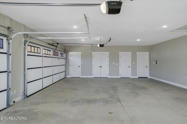 235 Charlie Lane, Maryville, TN 37804