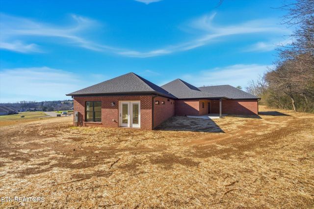 235 Charlie Lane, Maryville, TN 37804