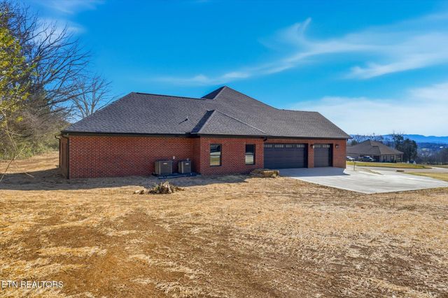 235 Charlie Lane, Maryville, TN 37804
