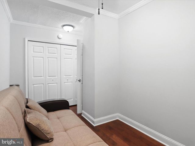3705 S George Mason Dr Apt A12S, Falls Church, VA 22041