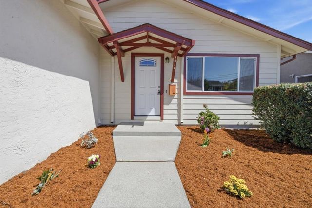 1017 Golden Gate Avenue, Half Moon Bay, CA 94019