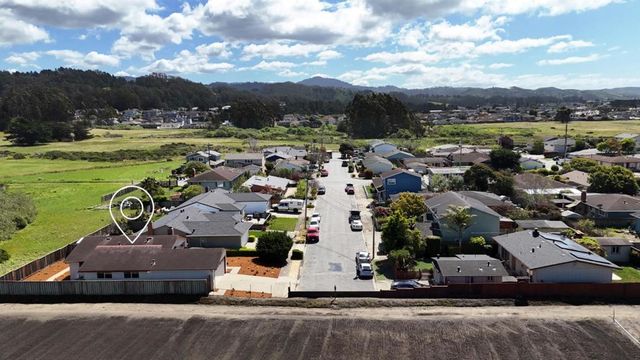 1017 Golden Gate Avenue, Half Moon Bay, CA 94019
