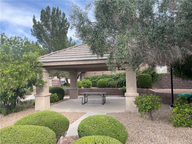 258 Spring River Avenue, Las Vegas, NV 89123