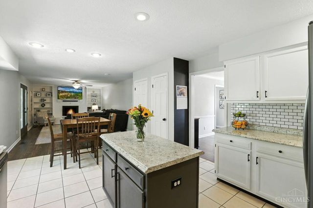 9 Lakefield Drive, Milford, OH 45150