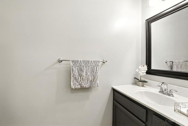 9 Lakefield Drive, Milford, OH 45150