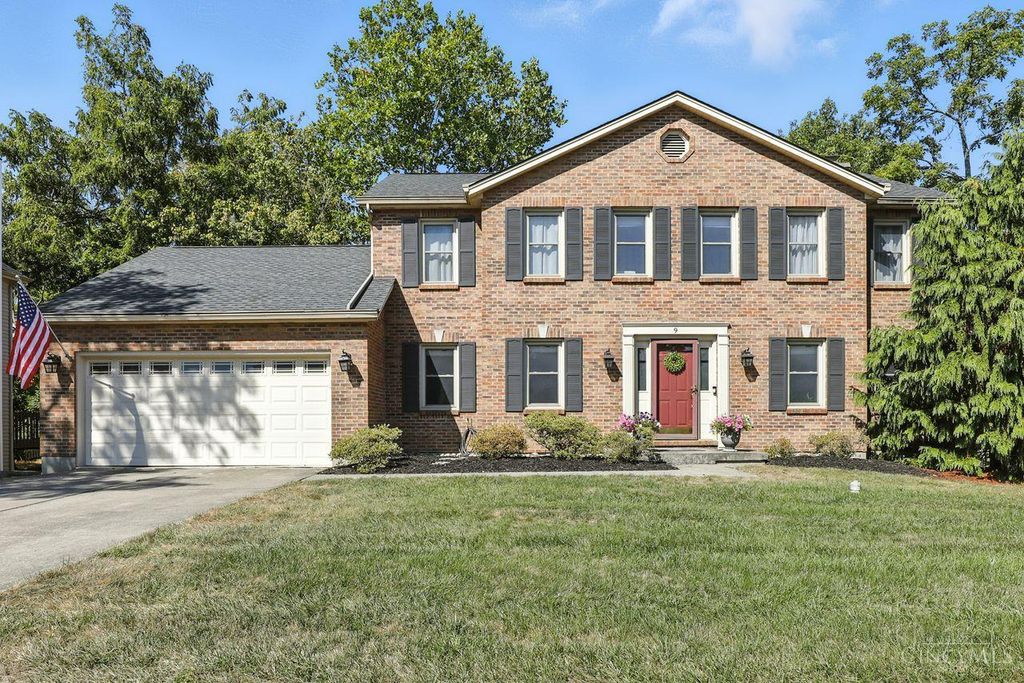 9 Lakefield Drive, Milford, OH 45150