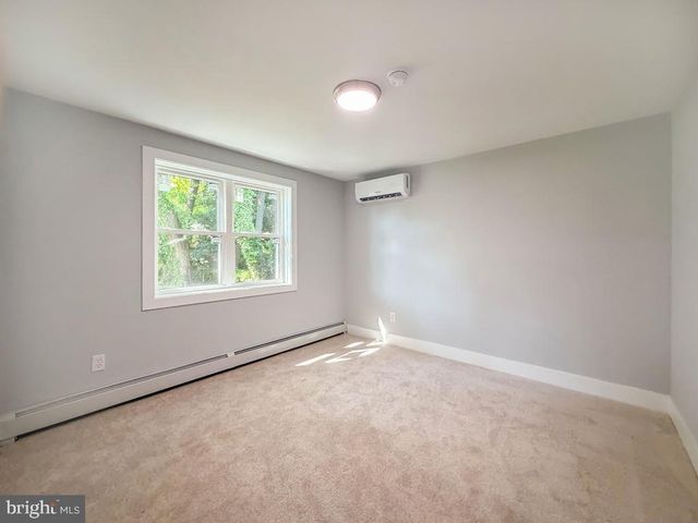 3208 DIXON AVE, Bristol, PA 19007