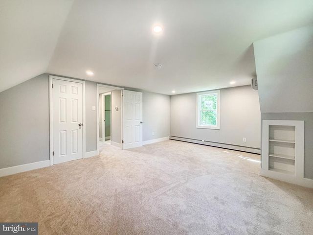 3208 DIXON AVE, Bristol, PA 19007