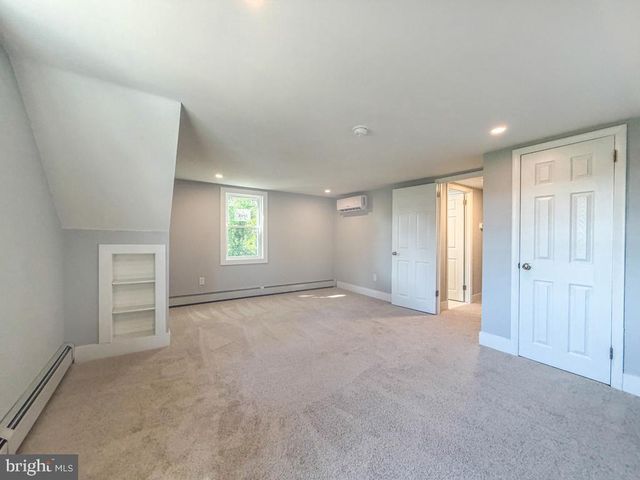 3208 DIXON AVE, Bristol, PA 19007