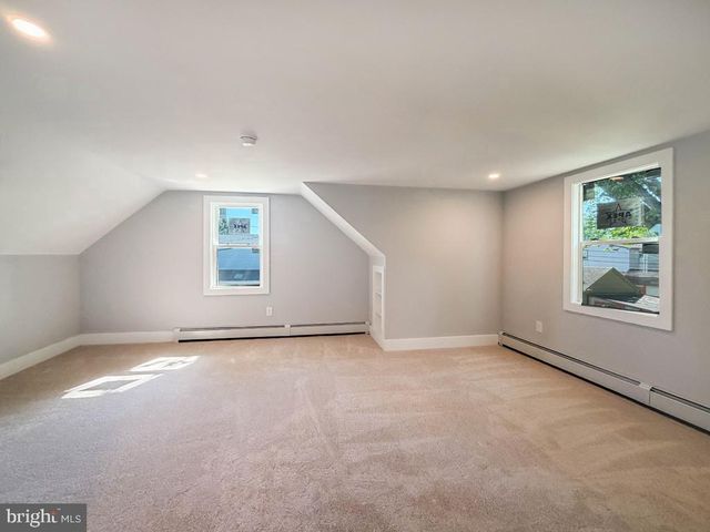 3208 DIXON AVE, Bristol, PA 19007