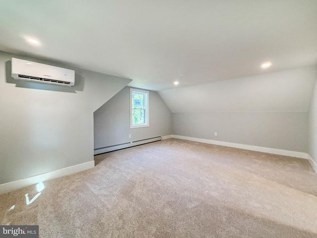 3208 DIXON AVE, Bristol, PA 19007