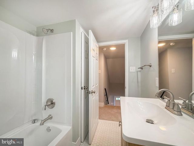 3208 DIXON AVE, Bristol, PA 19007