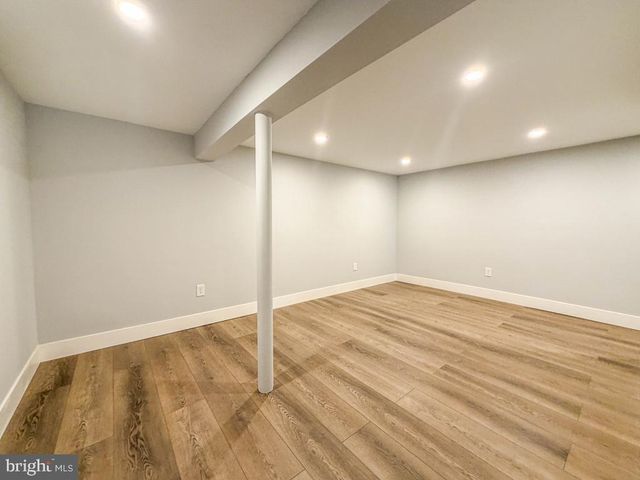 3208 DIXON AVE, Bristol, PA 19007