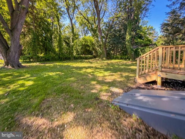3208 DIXON AVE, Bristol, PA 19007