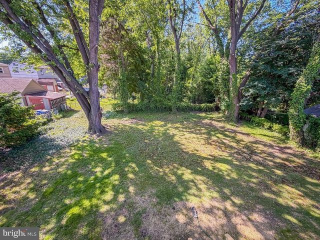 3208 DIXON AVE, Bristol, PA 19007