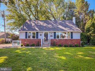 3208 DIXON AVE, Bristol, PA 19007