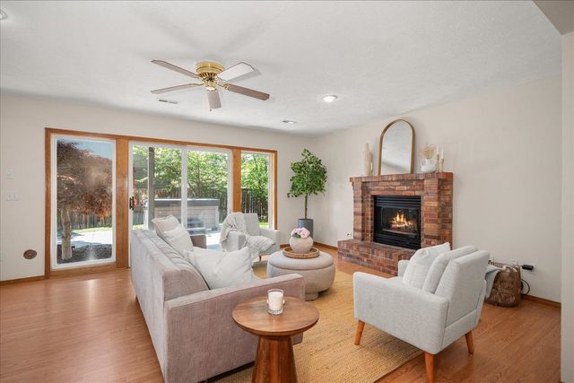 3814 E 49th Ave, Spokane, WA 99223