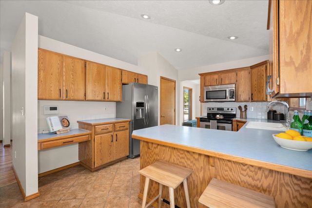 3814 E 49th Ave, Spokane, WA 99223