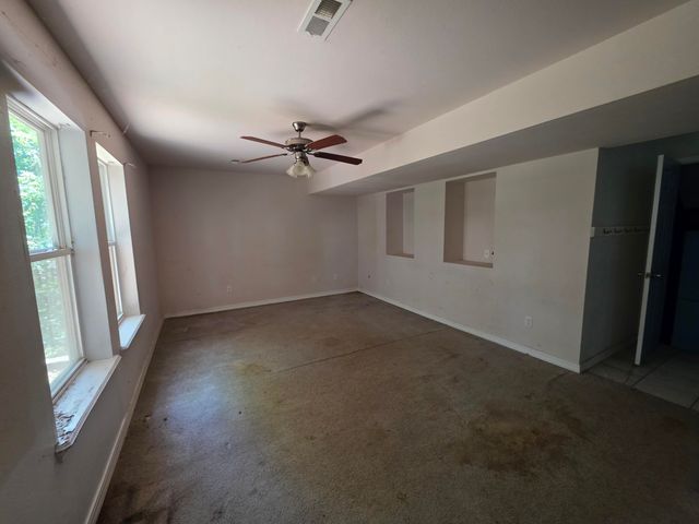 245 Pickett Ridge, Kirbyville, MO 65679