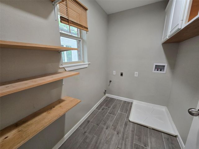 177 E Davilla ST, Bartlett, TX 76511