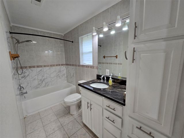 177 E Davilla ST, Bartlett, TX 76511