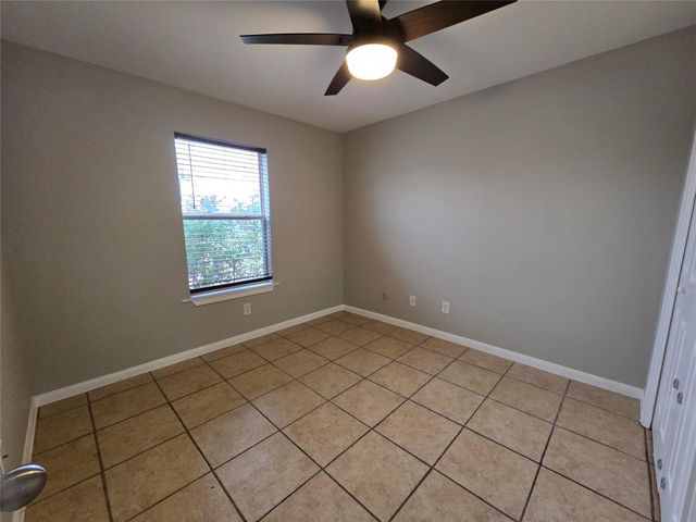 177 E Davilla ST, Bartlett, TX 76511