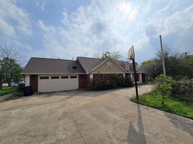177 E Davilla ST, Bartlett, TX 76511