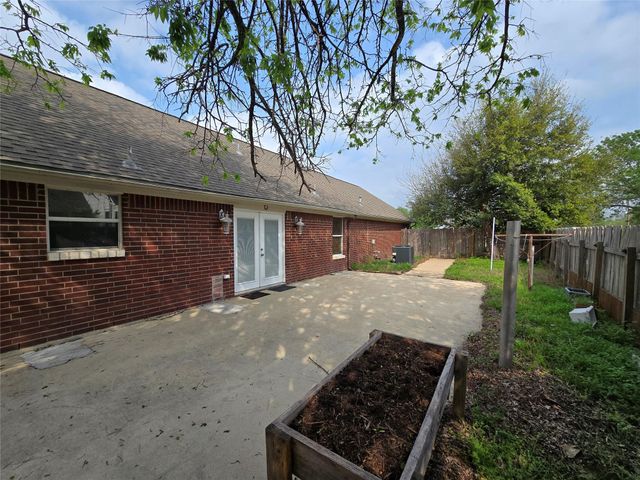 177 E Davilla ST, Bartlett, TX 76511