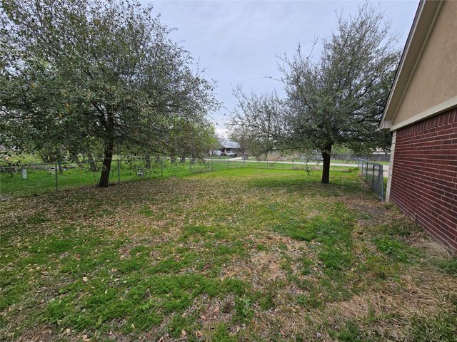177 E Davilla ST, Bartlett, TX 76511