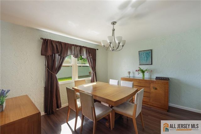 43 Richards Drive, Parlin, NJ 08859